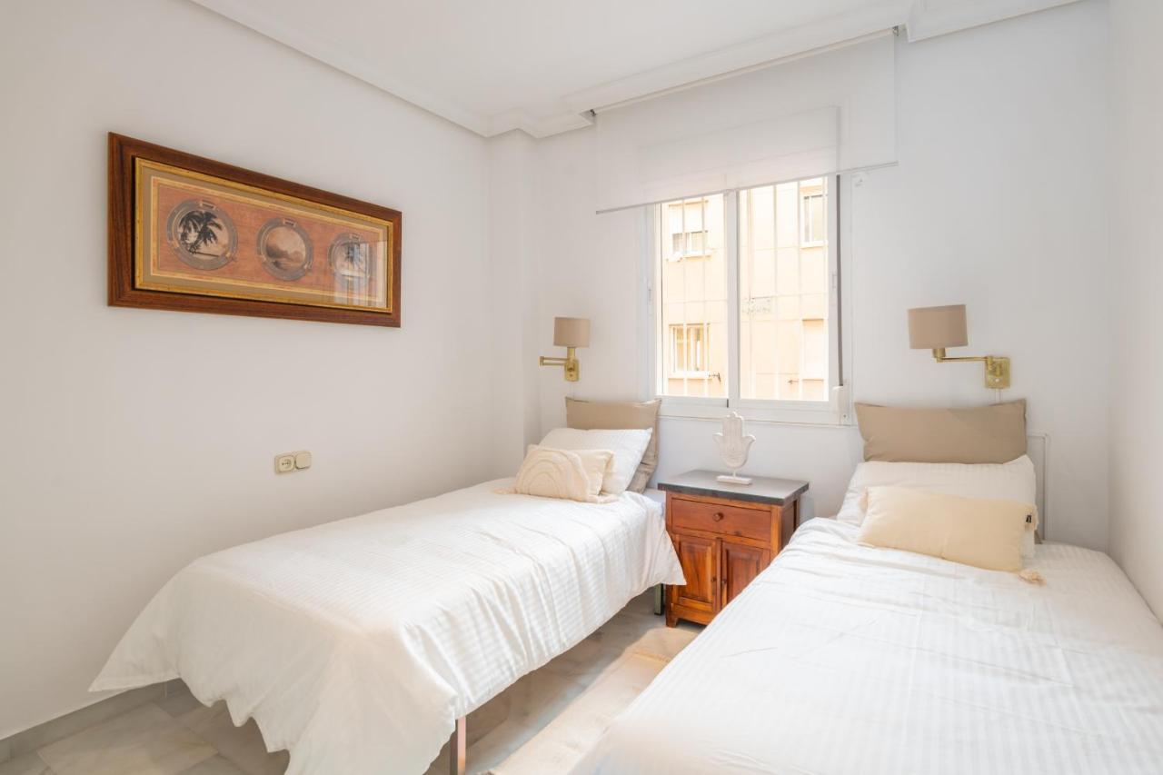 Apartamento Familiar Vistas Al Mar By Rent Me Estepona Exteriör bild